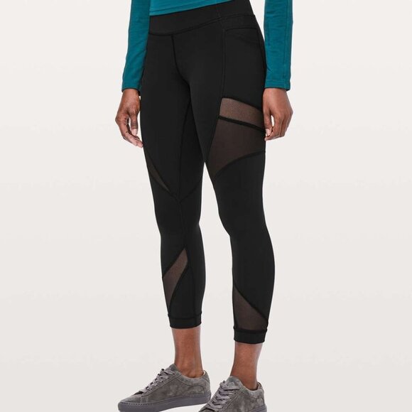 Lululemon Mesh In Motion * 25" - Picture 4 of 13